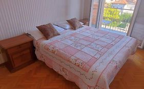 Linda'S Apparment Rooms